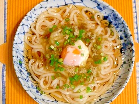 温玉とろろ昆布のうどん♪